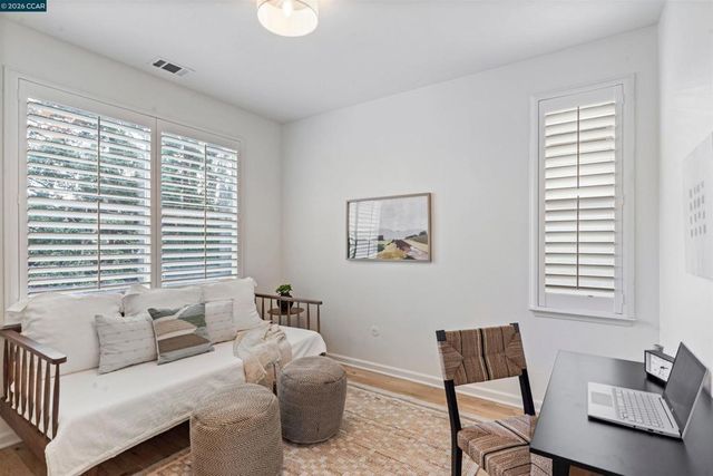 527 Gabriel Ct, Walnut Creek, CA 94597