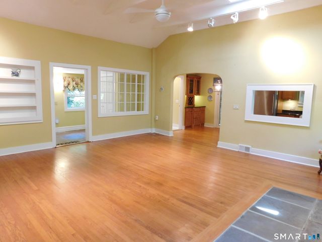 151 Great Quarter Road, Newtown, CT 06482