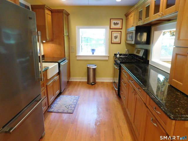 151 Great Quarter Road, Newtown, CT 06482