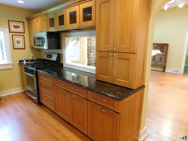 151 Great Quarter Road, Newtown, CT 06482