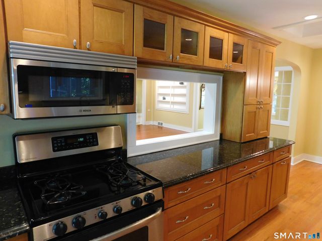 151 Great Quarter Road, Newtown, CT 06482