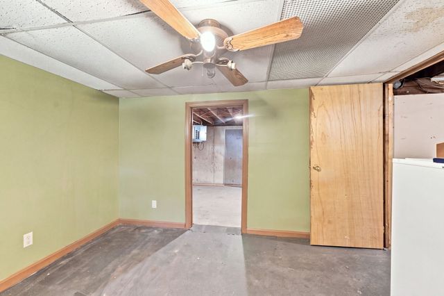 42 7 Mile River Dr, Attleboro, MA 02703
