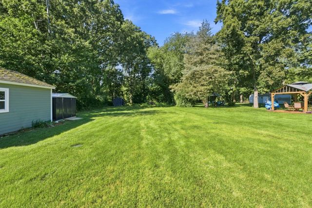 42 7 Mile River Dr, Attleboro, MA 02703