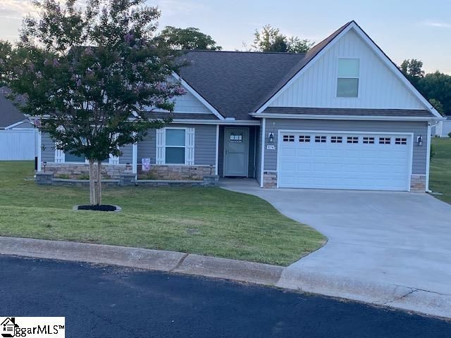 874 W Keepsake Lane, Inman, SC 29349