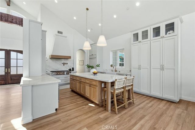38566 Vista Del Bosque, Murrieta, CA 92562