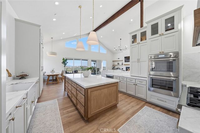 38566 Vista Del Bosque, Murrieta, CA 92562
