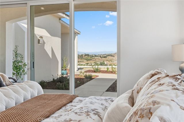 38566 Vista Del Bosque, Murrieta, CA 92562