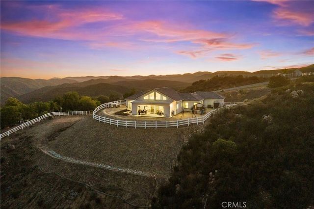 38566 Vista Del Bosque, Murrieta, CA 92562