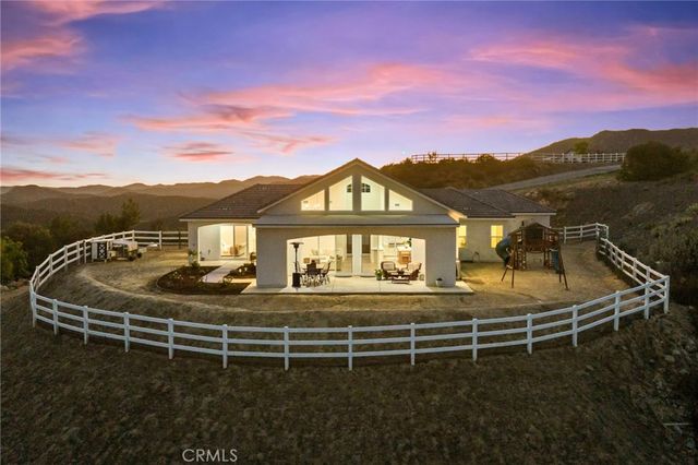 38566 Vista Del Bosque, Murrieta, CA 92562