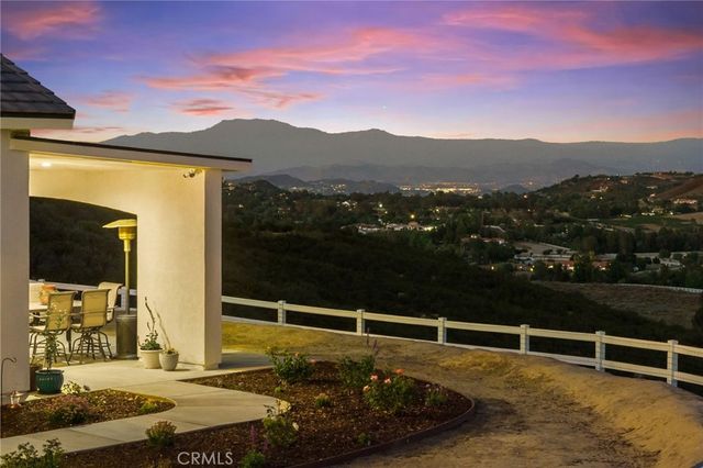 38566 Vista Del Bosque, Murrieta, CA 92562