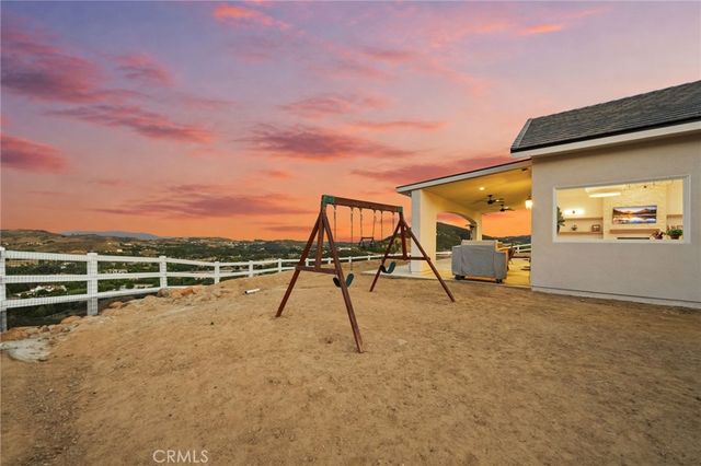 38566 Vista Del Bosque, Murrieta, CA 92562