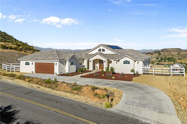 38566 Vista Del Bosque, Murrieta, CA 92562