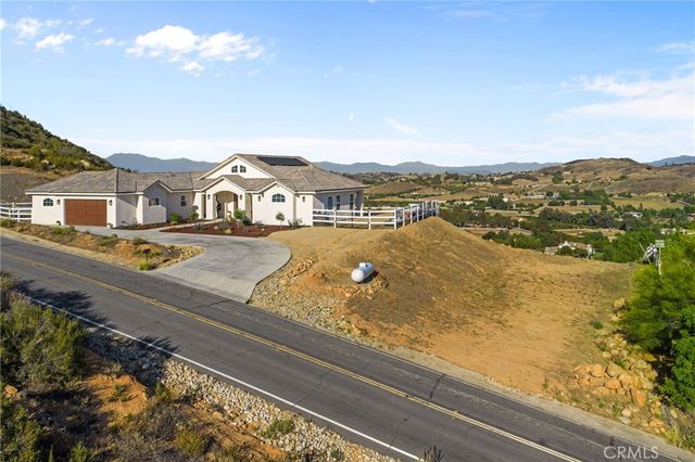 38566 Vista Del Bosque, Murrieta, CA 92562