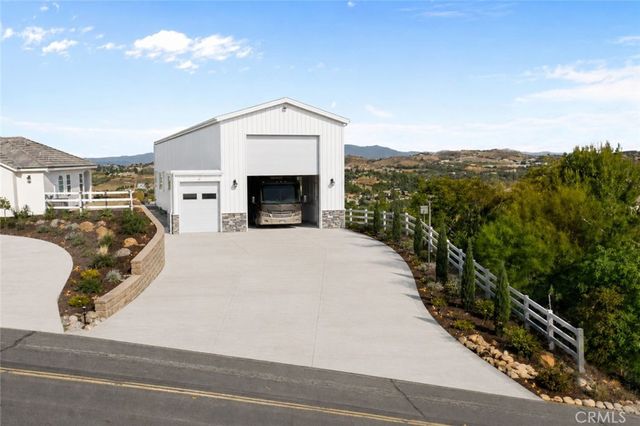 38566 Vista Del Bosque, Murrieta, CA 92562