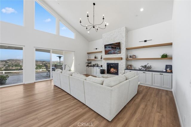 38566 Vista Del Bosque, Murrieta, CA 92562