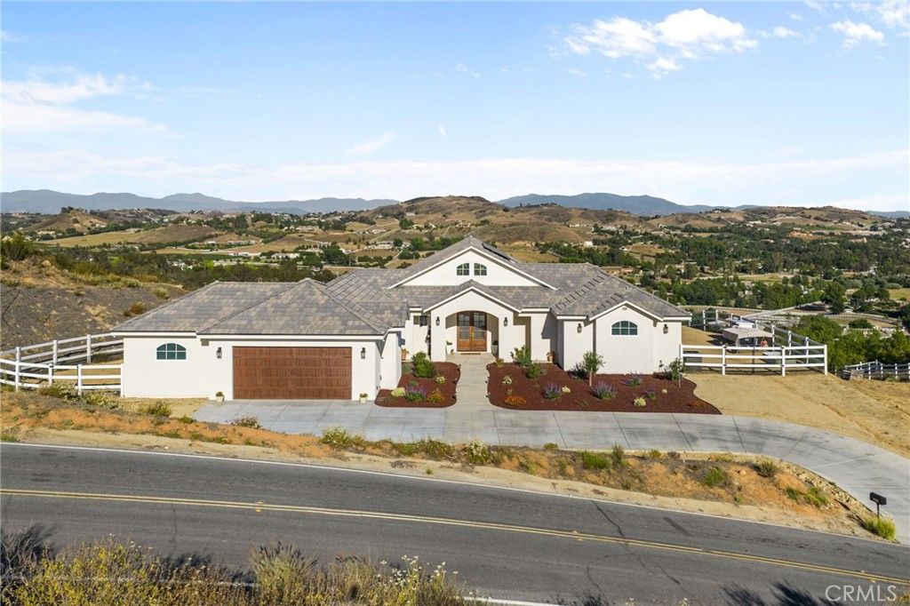 38566 Vista Del Bosque, Murrieta, CA 92562