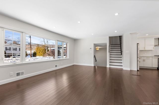 91 Worthington Road, White Plains, NY 10607