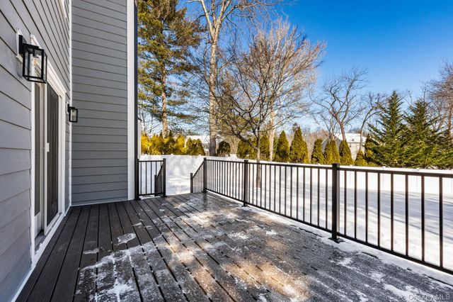 91 Worthington Road, White Plains, NY 10607