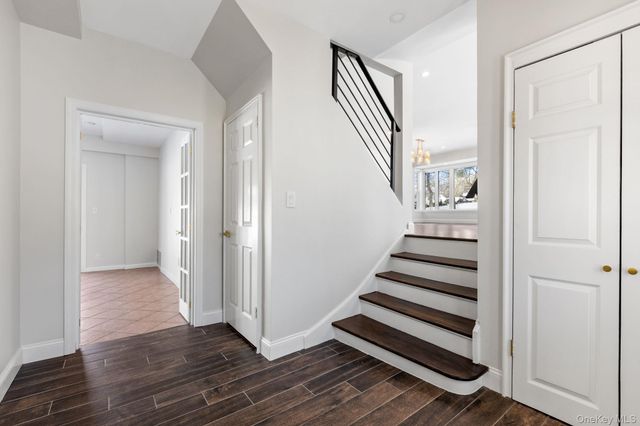 91 Worthington Road, White Plains, NY 10607