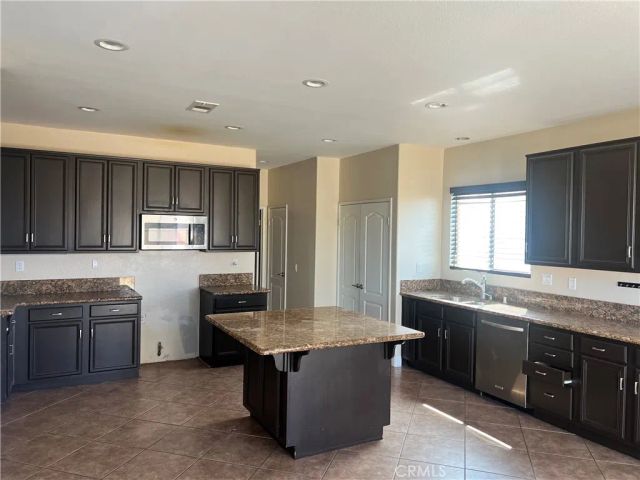 9572 Peridot, Hesperia, CA 92344