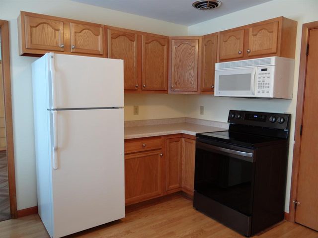 1238 MAPLE STREET, Neenah, WI 54956