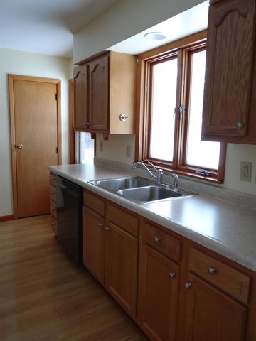 1238 MAPLE STREET, Neenah, WI 54956