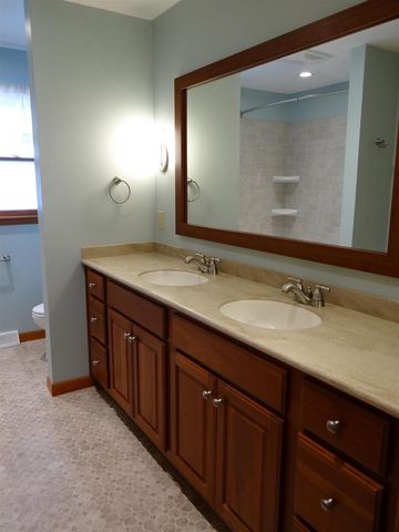 1238 MAPLE STREET, Neenah, WI 54956