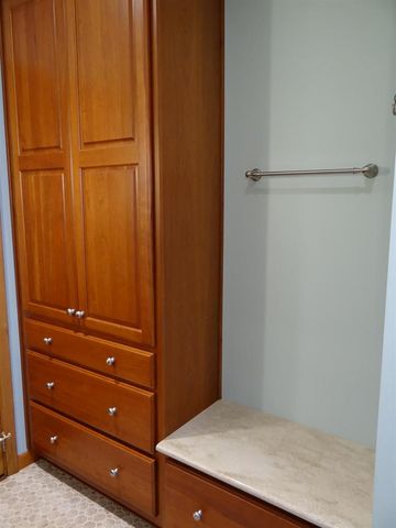 1238 MAPLE STREET, Neenah, WI 54956