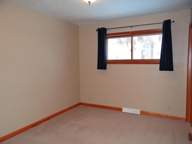 1238 MAPLE STREET, Neenah, WI 54956