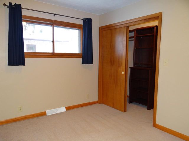 1238 MAPLE STREET, Neenah, WI 54956