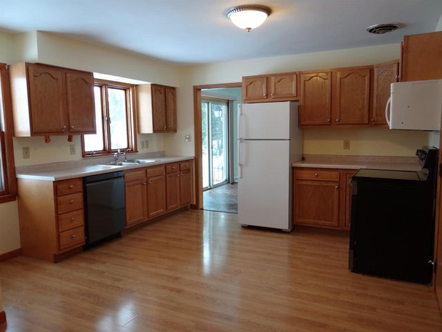 1238 MAPLE STREET, Neenah, WI 54956