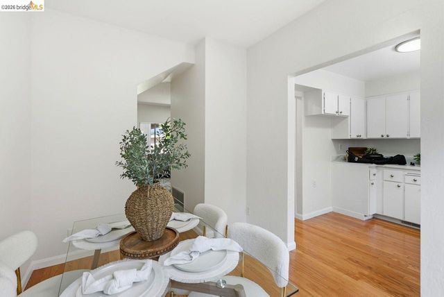 3800 Maybelle Ave 7, Oakland, CA 94619
