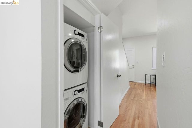 3800 Maybelle Ave 7, Oakland, CA 94619