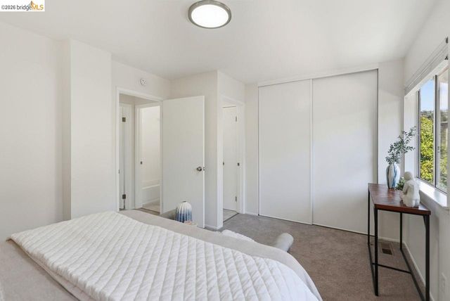 3800 Maybelle Ave 7, Oakland, CA 94619