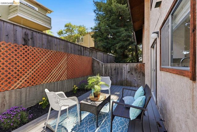 3800 Maybelle Ave 7, Oakland, CA 94619
