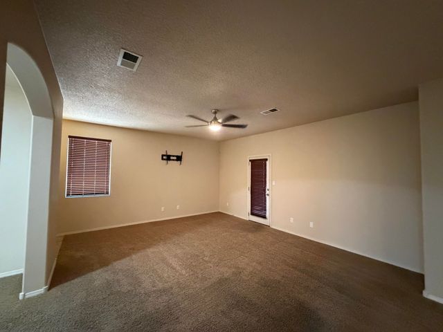 11823 Blue Ribbon Road SE, Albuquerque, NM 87123
