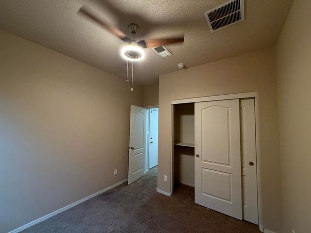 11823 Blue Ribbon Road SE, Albuquerque, NM 87123