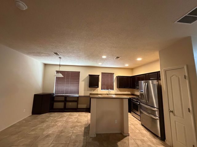 11823 Blue Ribbon Road SE, Albuquerque, NM 87123