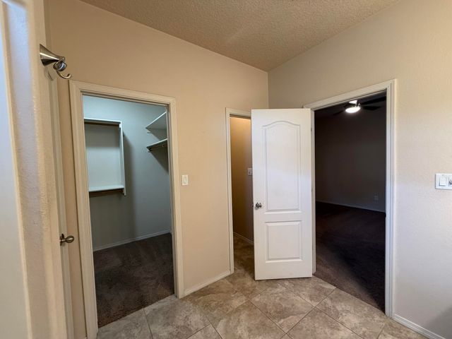 11823 Blue Ribbon Road SE, Albuquerque, NM 87123