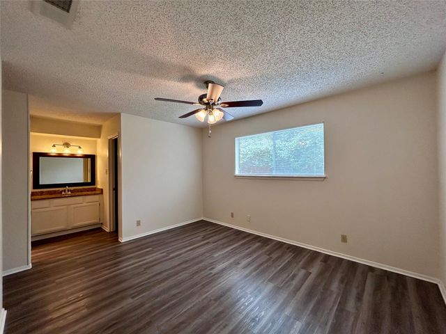 2103 Courtney ST B, Austin, TX 78745