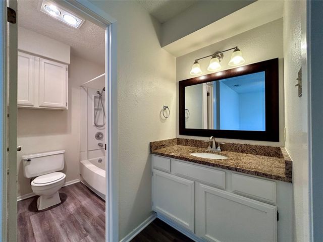 2103 Courtney ST B, Austin, TX 78745