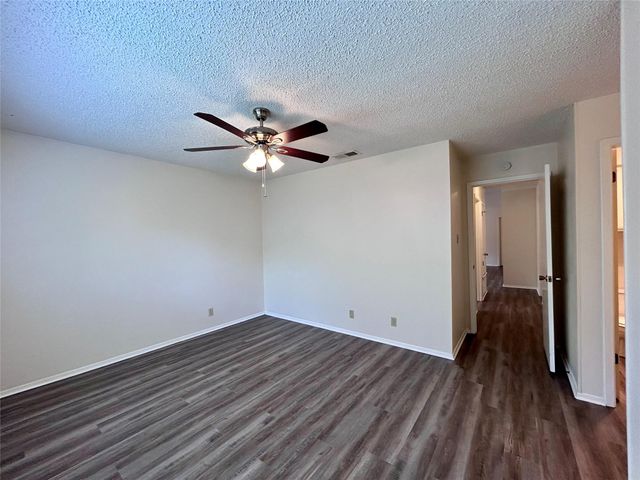 2103 Courtney ST B, Austin, TX 78745