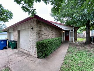 2103 Courtney ST B, Austin, TX 78745