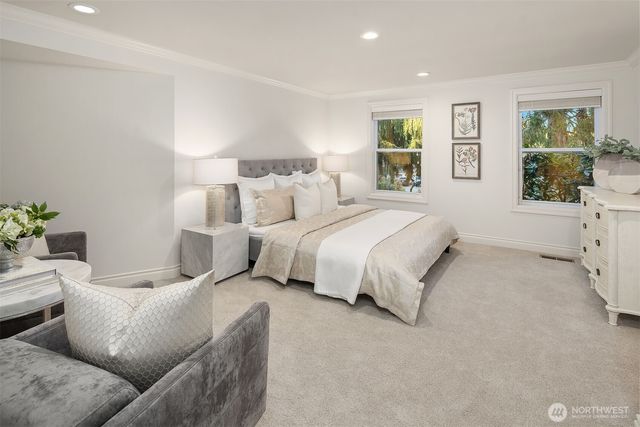 2001 77th Avenue NE, Medina, WA 98039