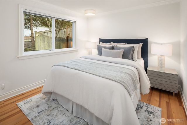 2001 77th Avenue NE, Medina, WA 98039