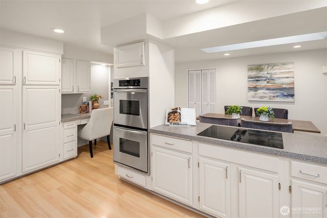 2001 77th Avenue NE, Medina, WA 98039