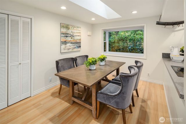 2001 77th Avenue NE, Medina, WA 98039