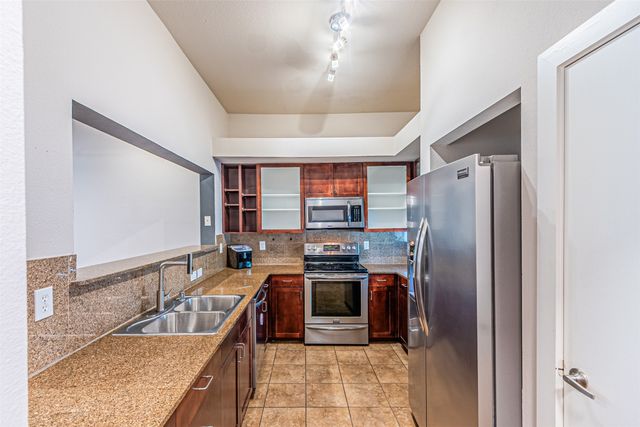6927 Sumner Street, The Colony, TX 75056