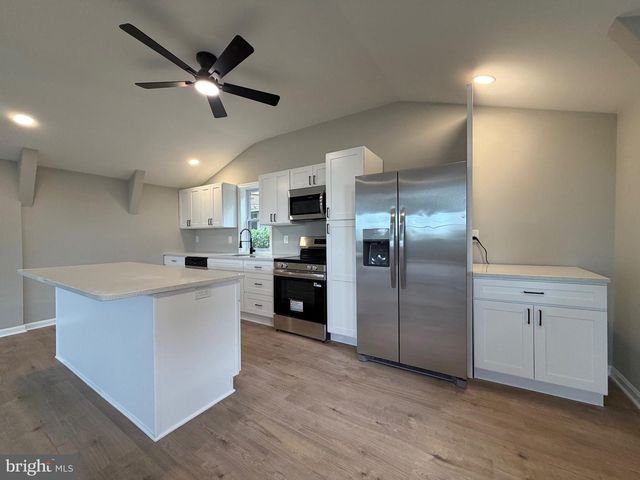 6045 BAYVIEW RD, Saint Leonard, MD 20685