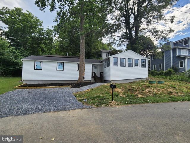 6045 BAYVIEW RD, Saint Leonard, MD 20685